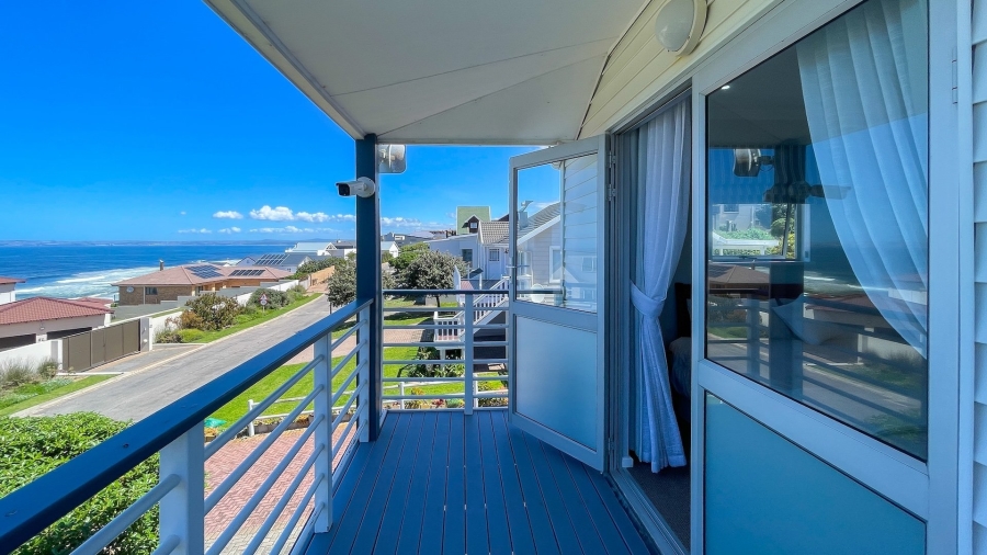 5 Bedroom Property for Sale in Hersham Western Cape